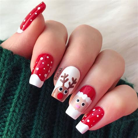 26 Delightful Christmas Nail Art Ideas To Delight Your Kids This.